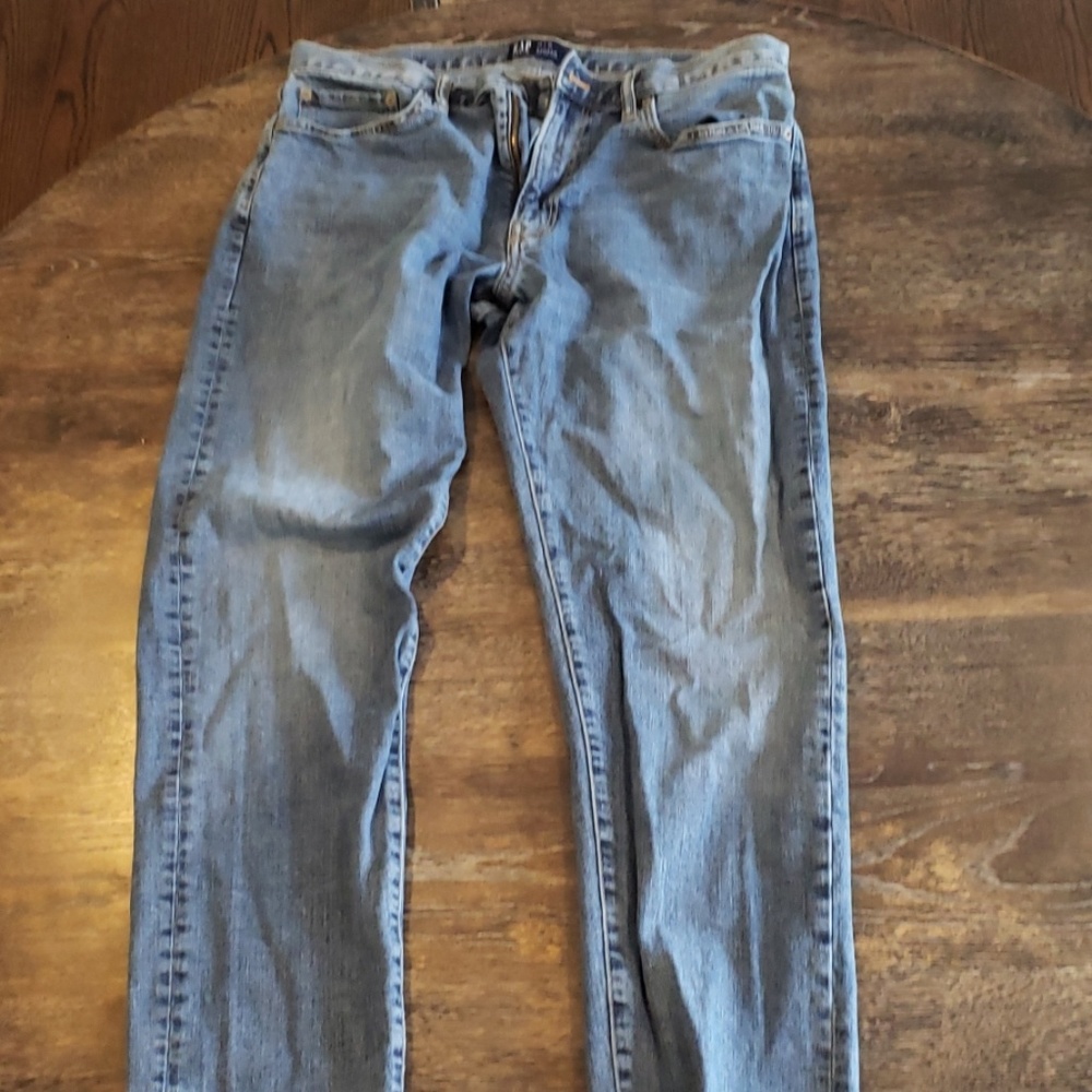 Gap athletic jeans 34 X 32